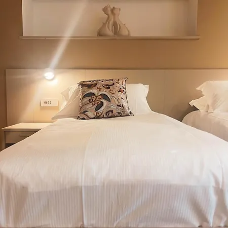 Gio' House Bed & Breakfast Fossano